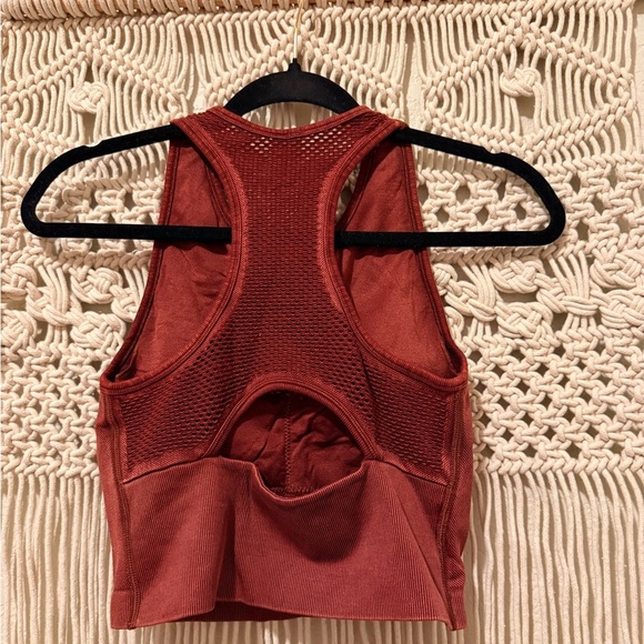 JoyLab Rust Metallic Shimmer Sports Bra Medium – Stylish Workout Top w/ Back Cut - Picture 3 of 3